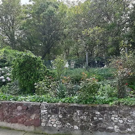 ゲストハウス Aleksa Lesencetomaj